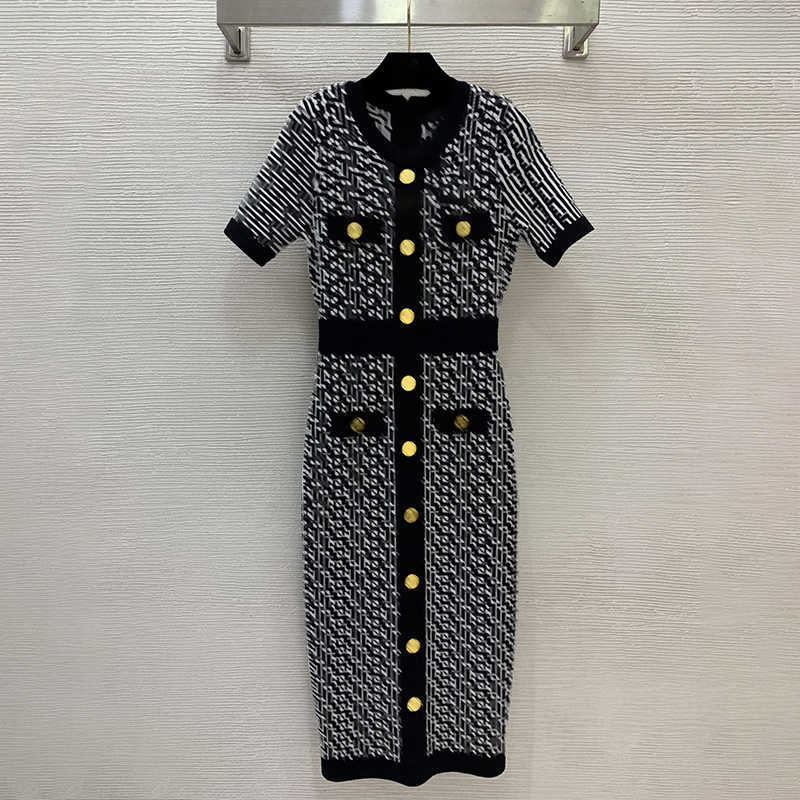 robe robe de créateur lettrage pour femme motif jacquard vêtements classiques boutons dorés détaillant des robes en tricot moulantes de luxe
