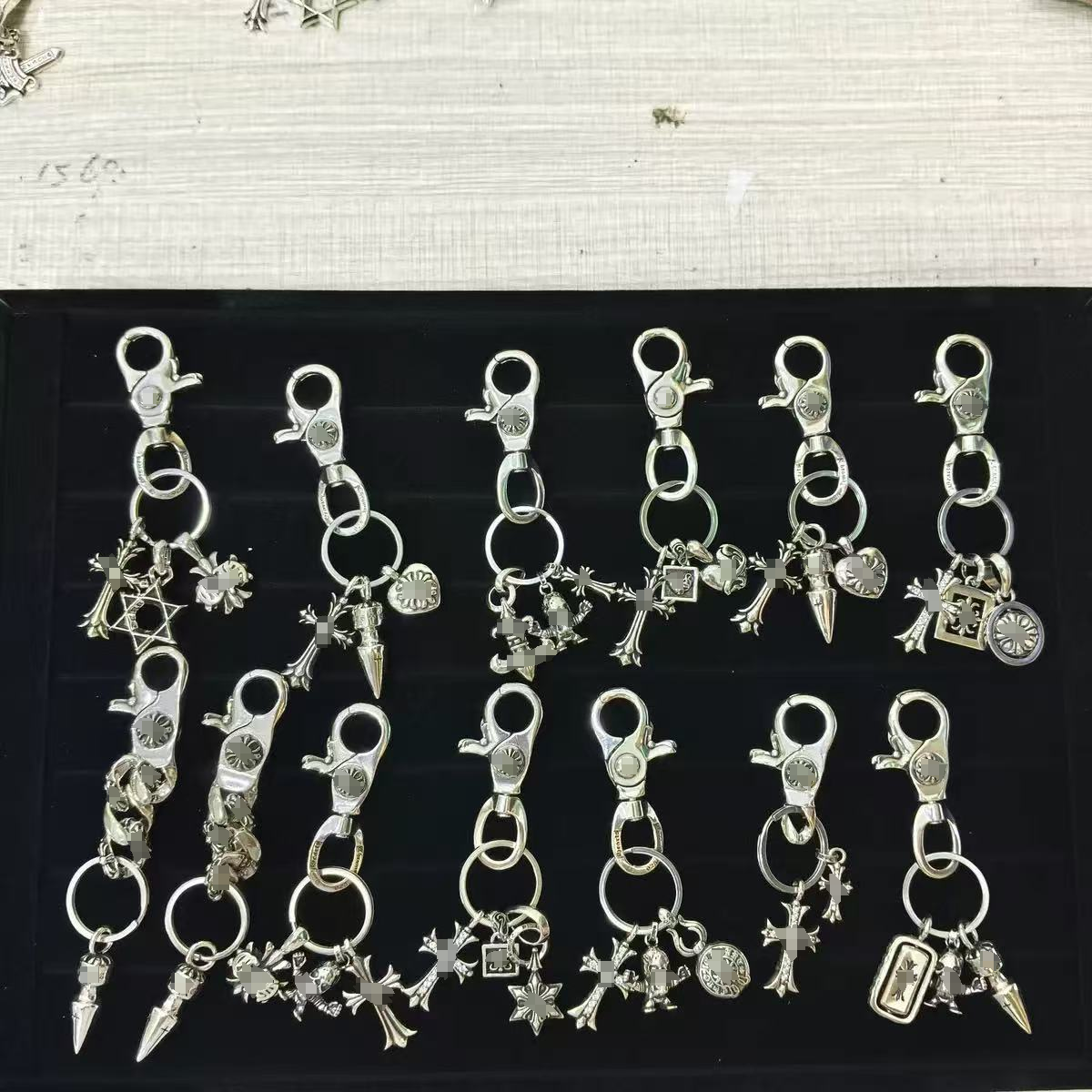 Fashion chrome cross keychain designer Letter diamond keychain keyring designer top Car Key Chain Women Buckle jewelry Key ring Bags Pendant Exquisi