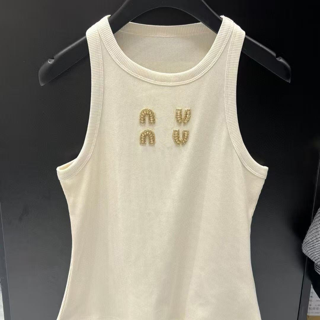 Miu Top Vest Classic MM Letter Diamond Women Knitted Singlet Tanks Tops Luxury Designer Knitted Tanks Sexy Casual Camis High Street Muiemiu Clothing