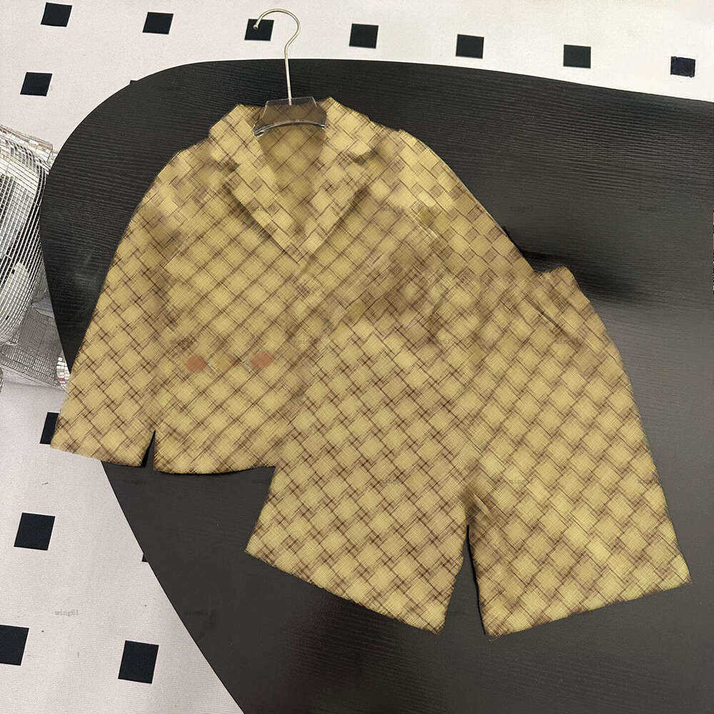 Brand baby Tracksuits boys Tuxedos child formal dress kids designer clothes Solid color Blazers jacket and shorts A000X18N163