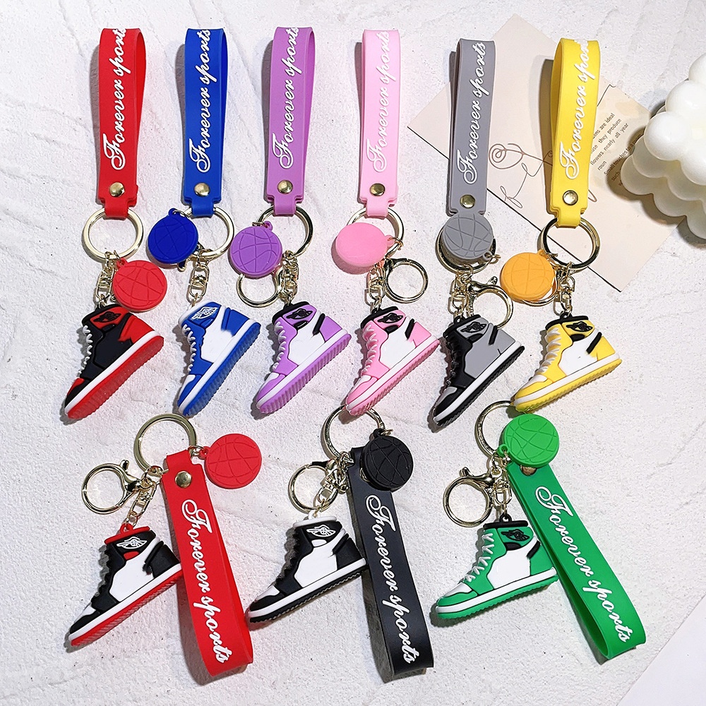 top Keychains Lanyards Wholesale key ring Designer Mini shoe Sneaker Key chain Men Women Kids Key Ring Gift Shoes Handbag Chain Basketball Shoe