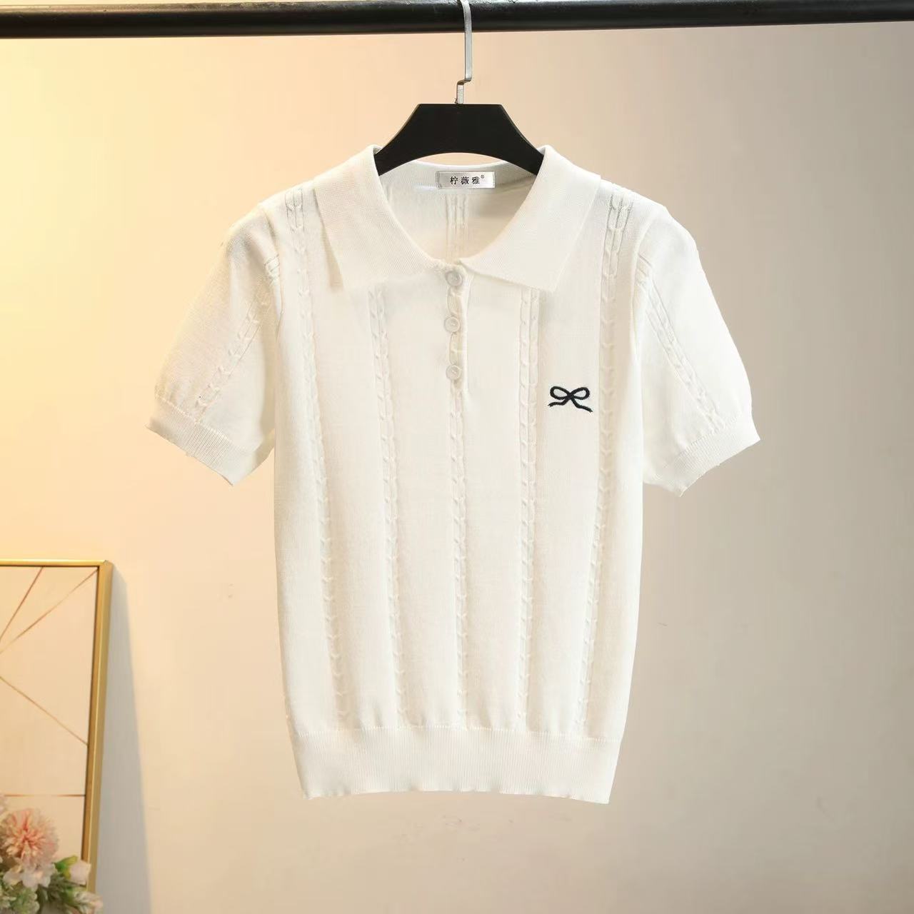 030 Haut d'été en coton boutonné à manches courtes tricoté de style universitaire