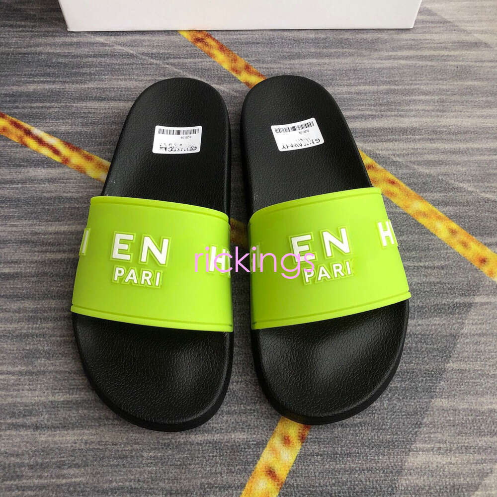Designer Parisian Check Slides Summer Comfortable Beach Slippers Men Women French Luxury Sandals Translucent jelly shoe Black White Pink Embossed Sl