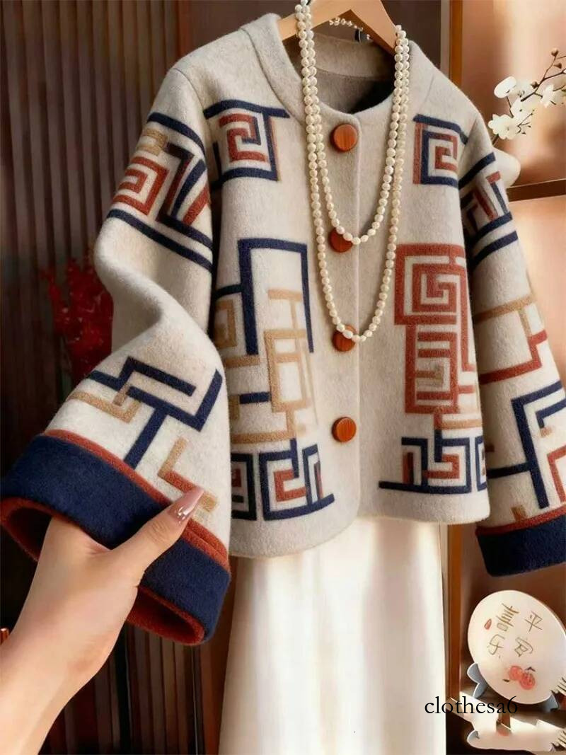 New High End Fashion Printed Coat Women Elegant Casual Loose Long Sleeve O-neck Single Breasted Wool Jacket Outwear