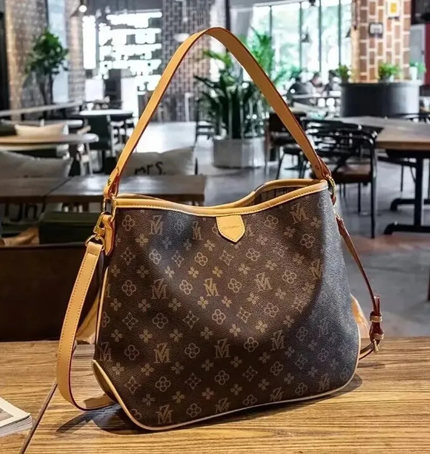 2026 Designer Bag Embossed Flower Large Capacity Totes Bags Fashion Sac Femme Leather Women Shoulder Bags Messenger Luxury Handbag Lady Purse Woman