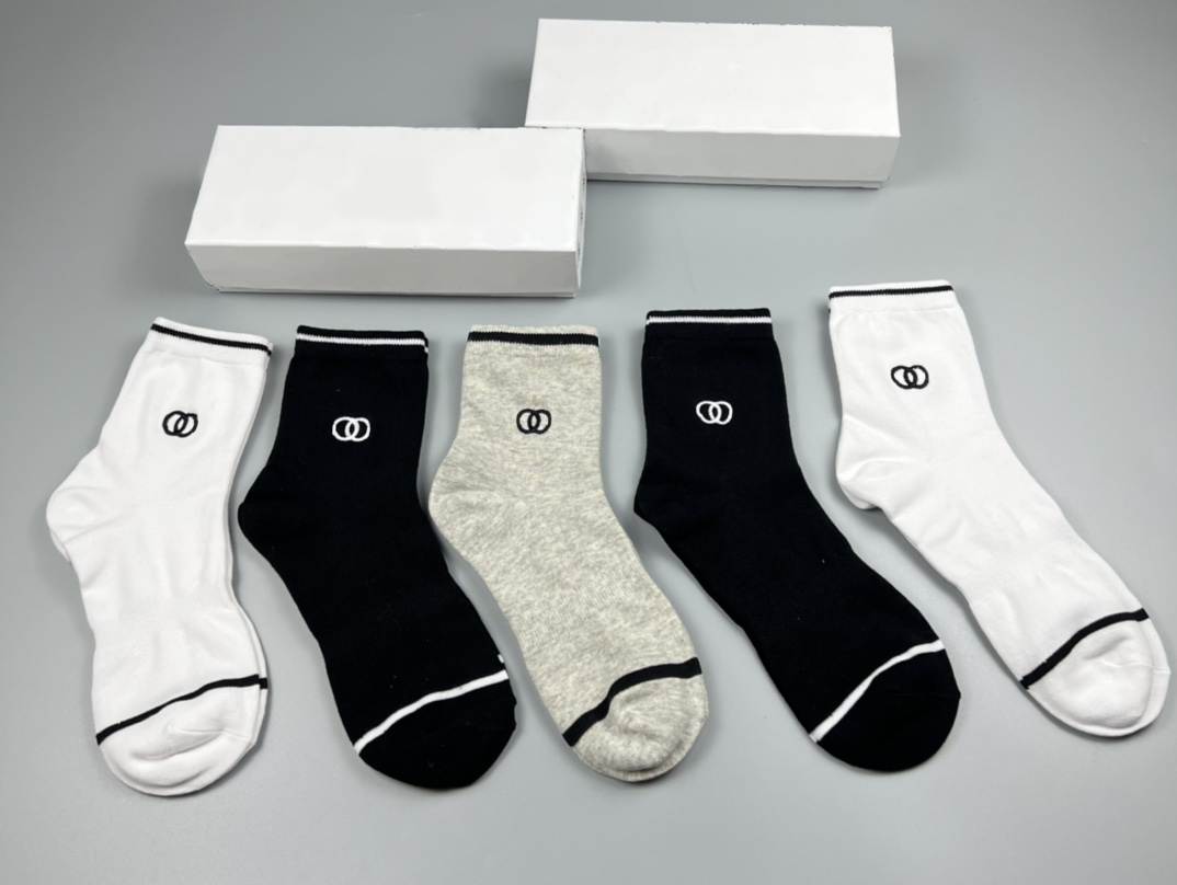 Multicolor Fashion Designer Mens Women Men High Quality Cotton All-match Classic Ankle Breathable Mi Football Basketball Socks One box of 5 pairs