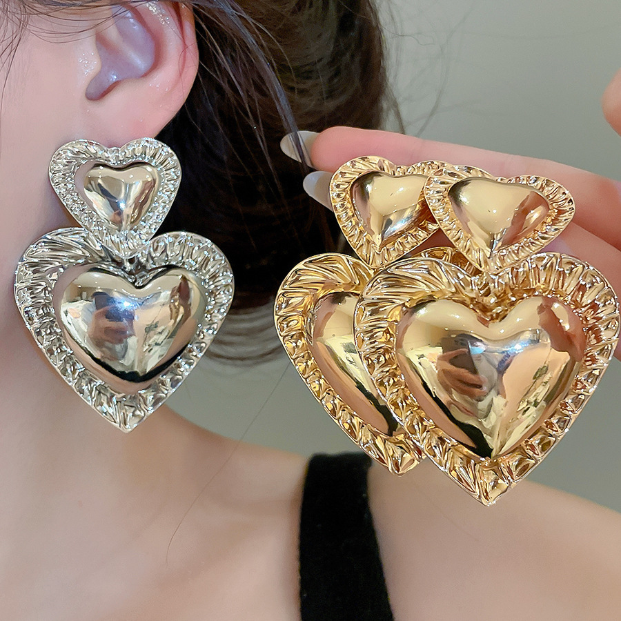 European American cross-border steel needle smooth heart pendant earrings, exaggerated retro style, luxurious and high-end earrings for women-image-1101554840