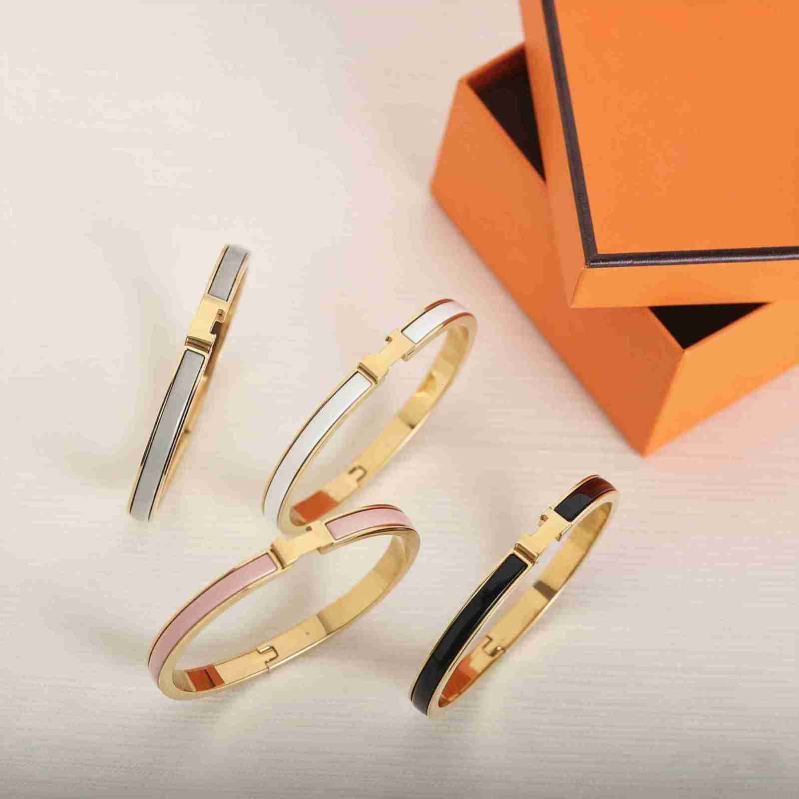 Bracelets de créateurs h bracelet de luxe bracelets de charme femmes pendentif bijoux 18 carats plaqué or bracelet en acier inoxydable manchette