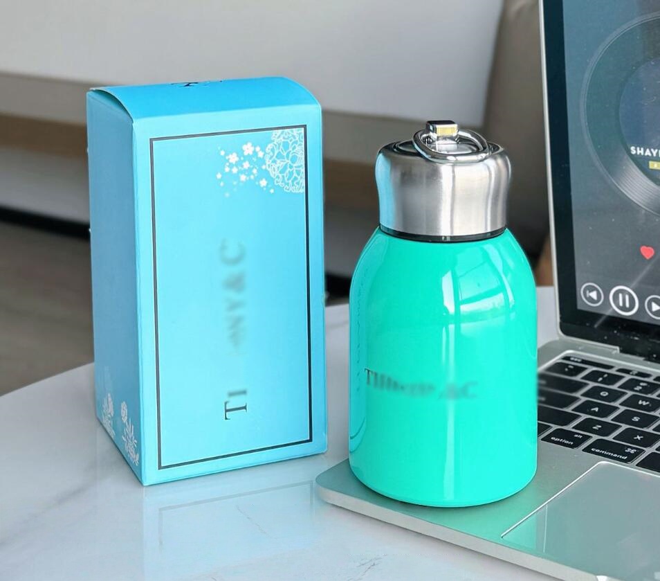 high quality luxury vintage Sky blue 304 stainless steel coffee fashion couple mug designer letter logo cute and compact student thermos portable wa