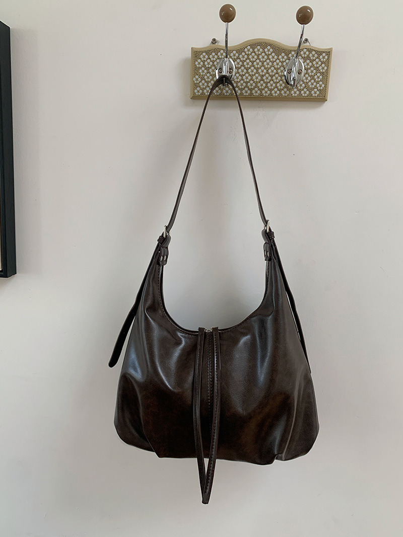 Abandoned earth style retro armpit bag for women autumn and winter new collection lazy and fashionable Korean version large capacity crossbody bag C