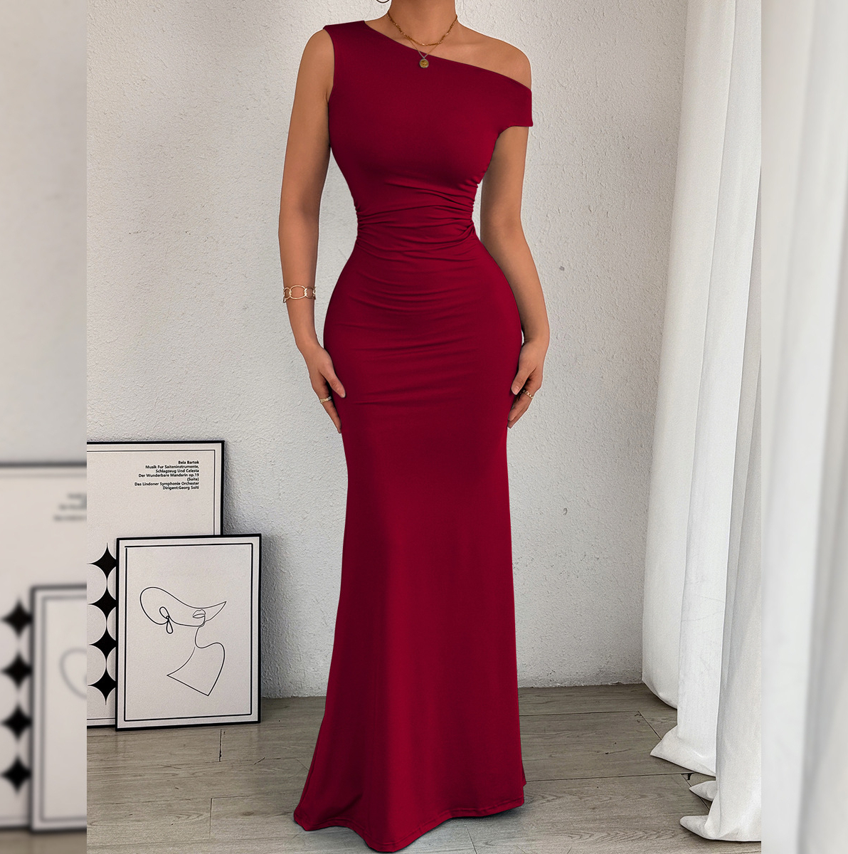 570 Vente chaude hors épaule décolleté taille plissée sans manches robe sexy nouveau