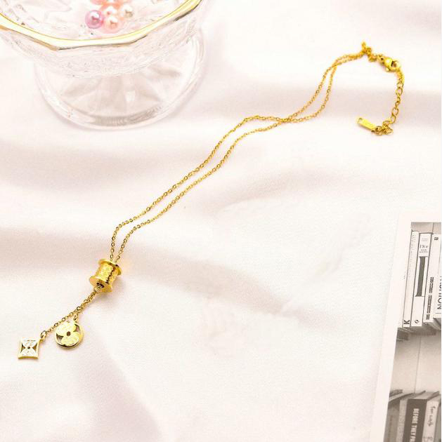 20style Luxury Designer Classic Necklace 18K Gold Plated Necklaces Chain Pendant Women Wedding Jewelry Accessories Gift