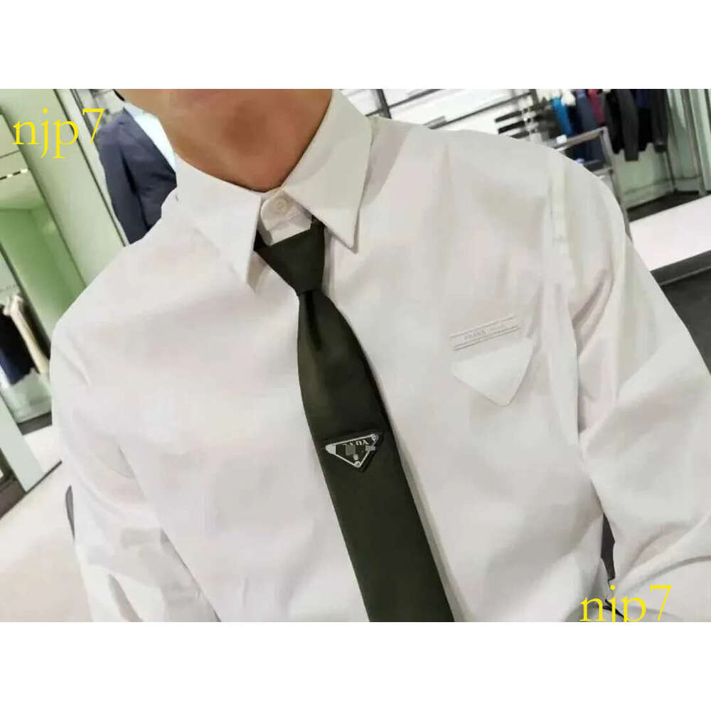 Neck Ties Mens womens pure black polyester zipper ties are fashionable convenient suitable for business men and womenH241209