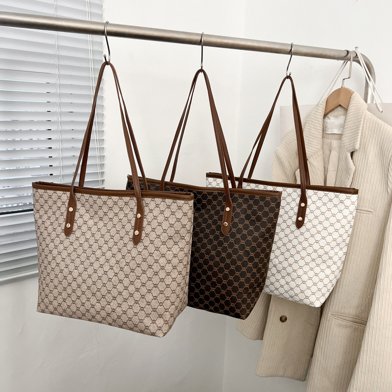 Simple and stylish large capacity bag for women 2026 popular trend six women tote bag commuting large capacity single shoulder bag