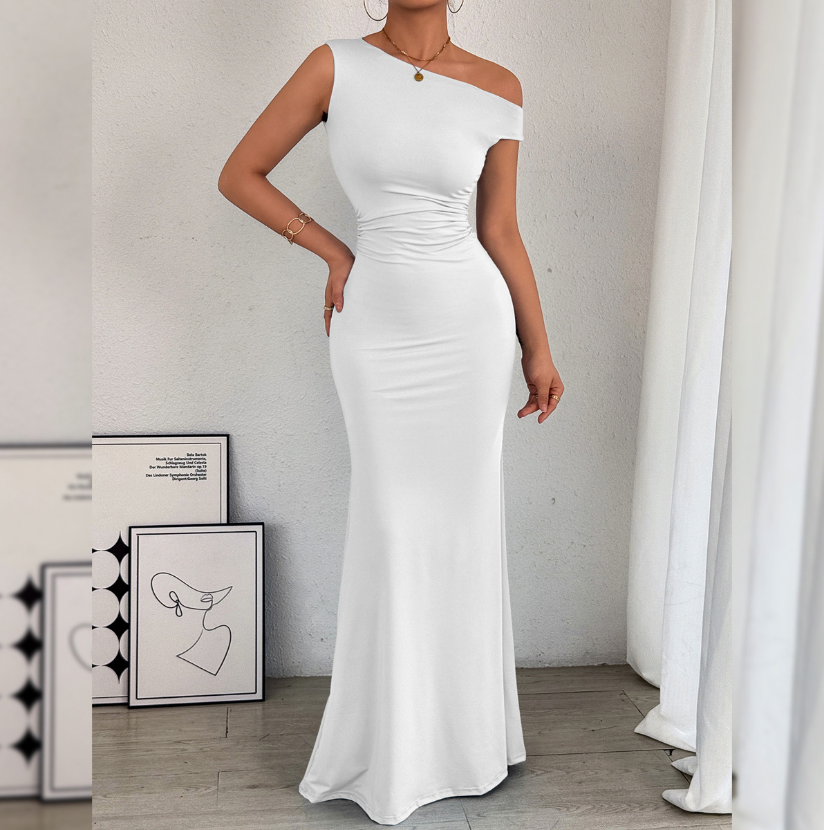 569 Vente chaude hors épaule décolleté taille plissée sans manches robe sexy nouveau
