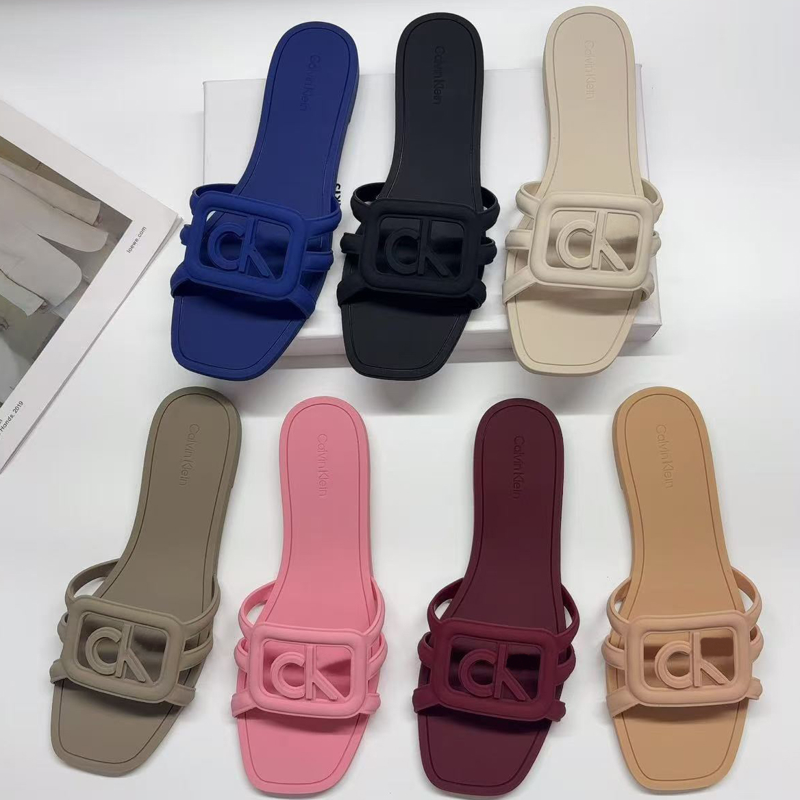 New Popular Designer Sandals Women's Fashion Slippers Jelly Feel Lightweight Breathable Lazy Summer Flat Beach Sandals Top Quality Luxury Comfo