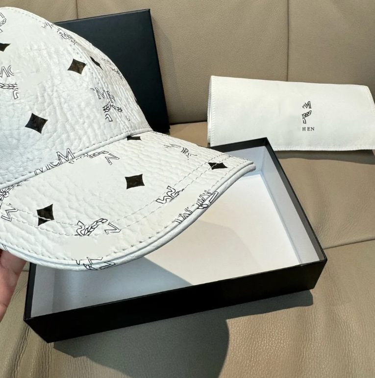 Leather Hat Designer Baseball Caps For Women And Men Unisex Adjustable Snapback Hat Sun Hat Baseball Caps Luxury Designer Letter Printing
