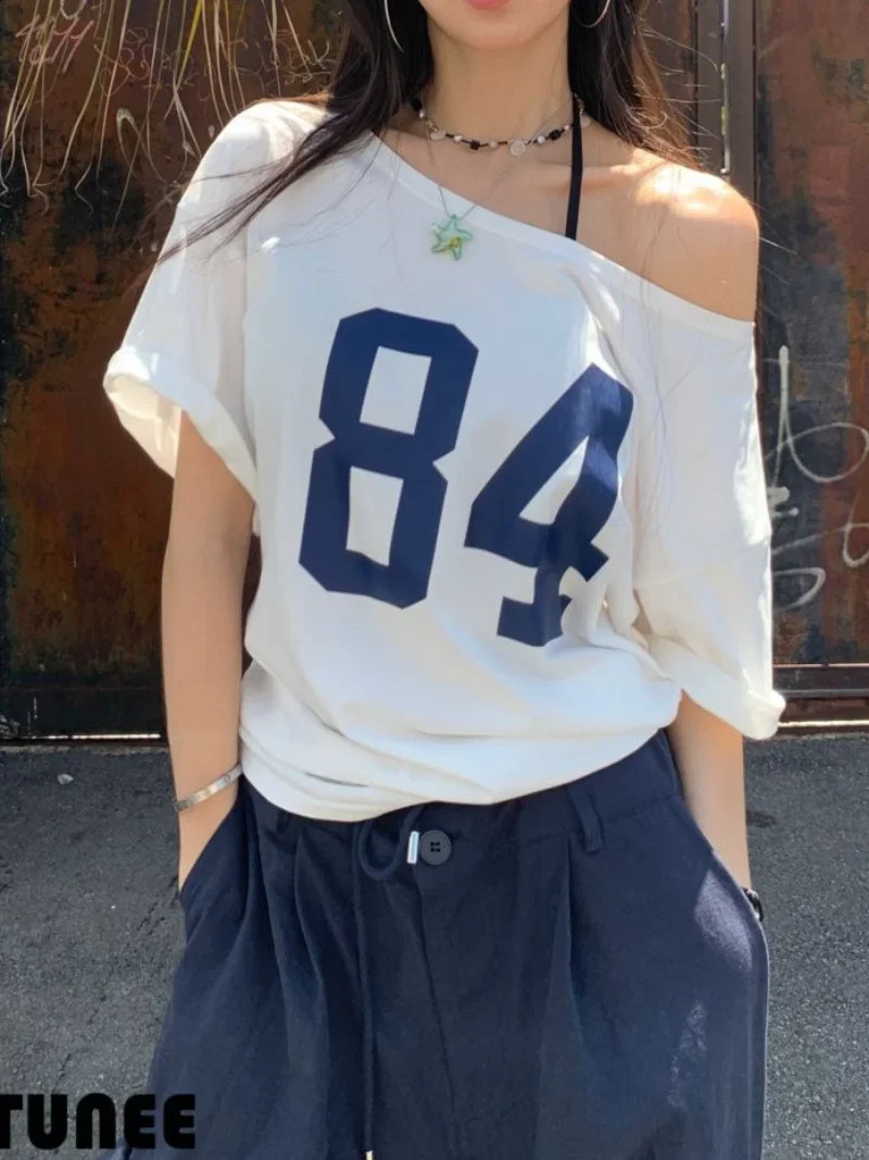 84 Print Short Sleeve One Shoulder T-shirt Street Style Tee Vintage Streetwear Y2K Tops Women Korean Summer White Cotton T Shirt 260415BJ