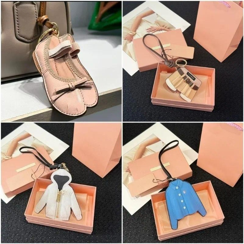 Luxury Balletcore Designer Keychain Classic Leather Bag Charm Trendy Key Ring High Quality Fashion Accessory Perfect Gifts for Her-image-1101870563