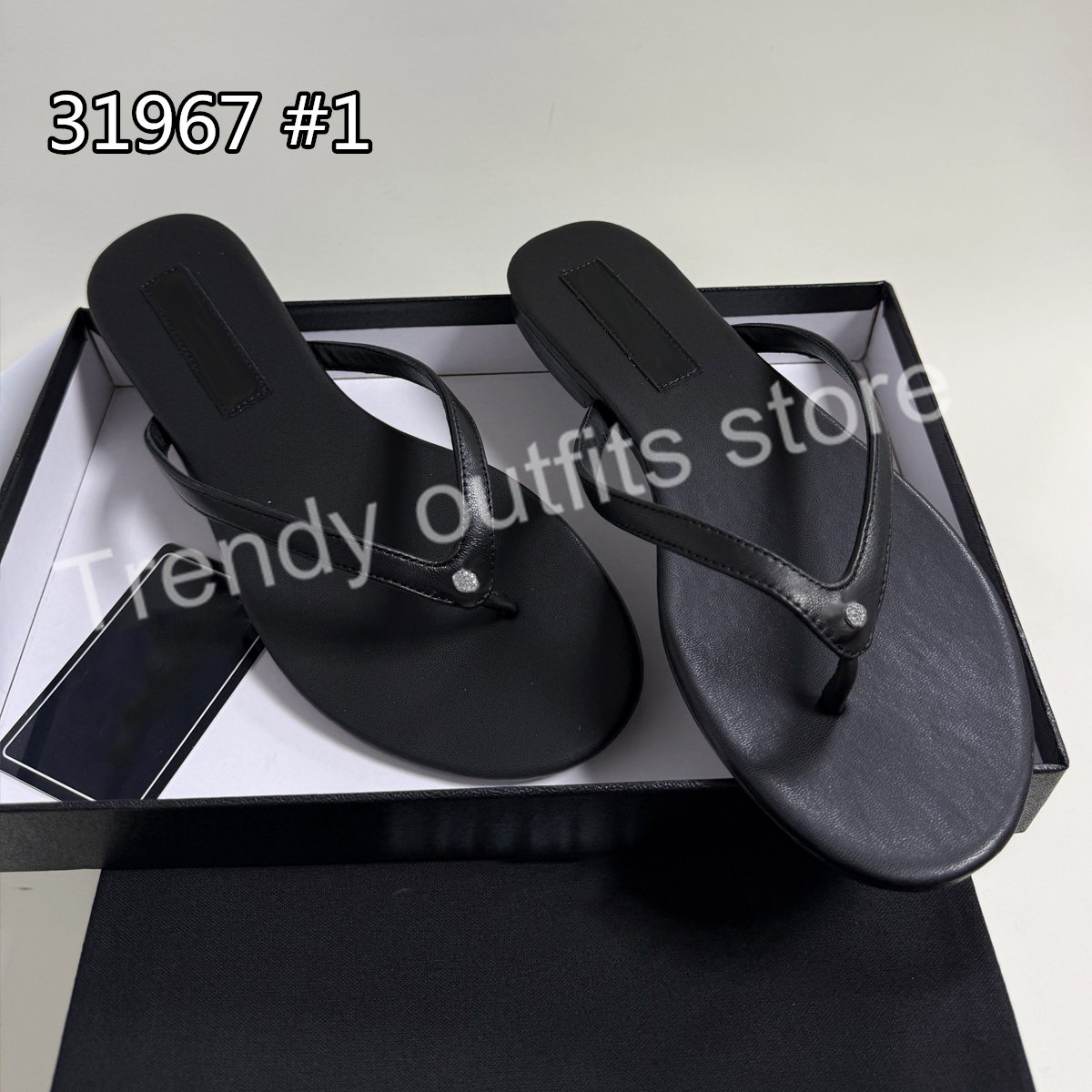 2026 Nouvelle tong en cuir cristal diamant sandale plage mode pantoufle tongs Design de luxe taille 35-42