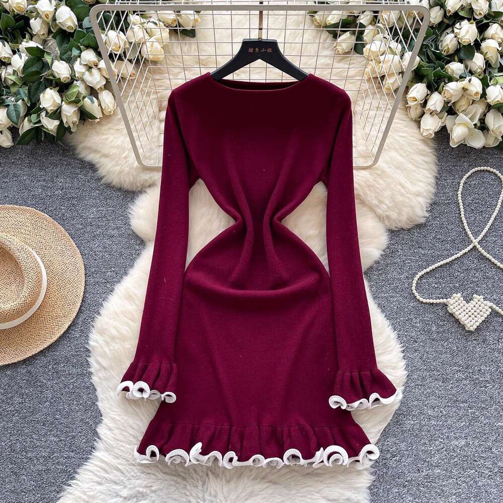 Pleated designer edge sweater sexy tight fitting pleated edge knitted long sleeved party dress European and American F8 style autumn and winter wome