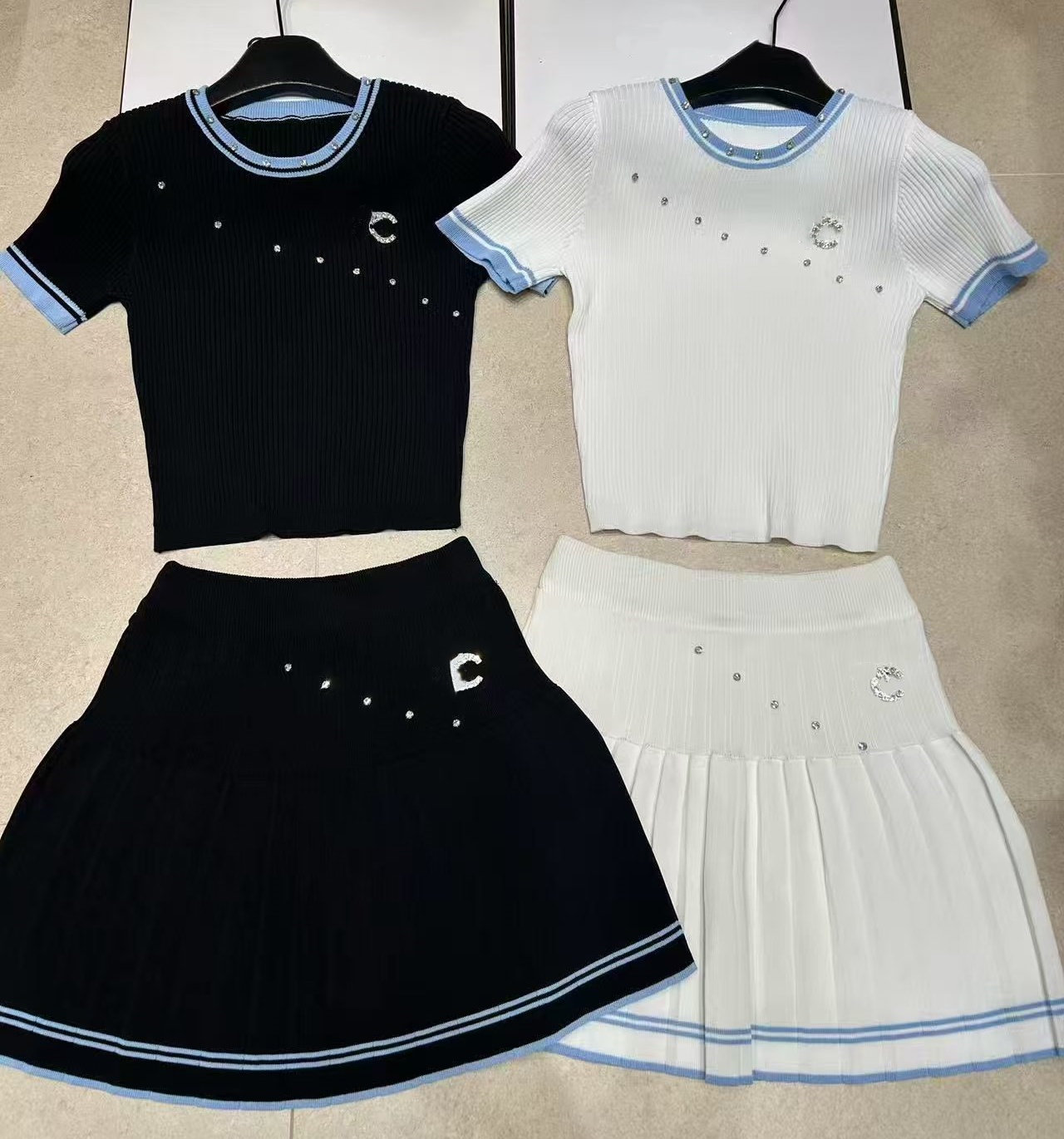 Ensemble de tenue d'été en tricot pour femme avec bordure contrastée, pull à manches courtes, haut avec strass, mini jupe trapèze, robe 2 pièces,