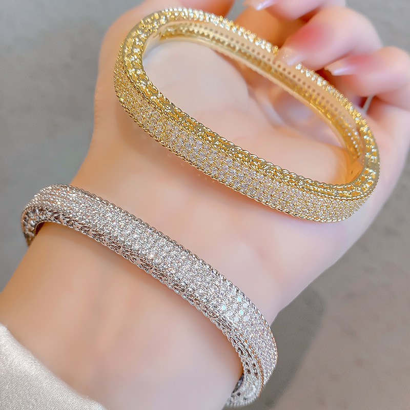 Choucong Sparkling Wedding Bangle Luxury Jewelry 18K Gold Fill Pave White Sapphire CZ Diamond Square Party Gorgeous Women Bracelet For Lover Gift