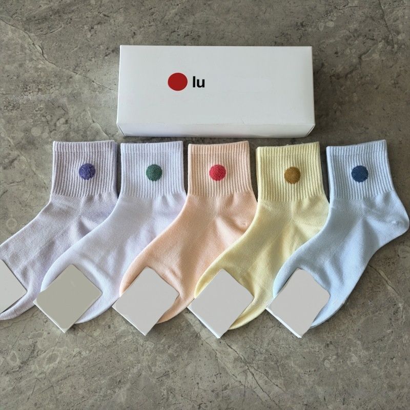Pure cotton low tube cute solid color printing beautiful ladies short short socks female luxury art fashion warm socks in autumn and winter-image-1102098831