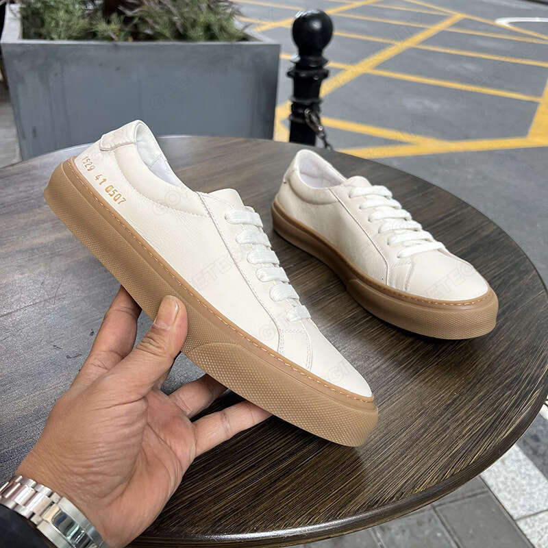 Luxury Common Projects Original Achilles Low Top sneaker Designer Mens Leather Shoe Trainer Germany Casual Outdoor Shoes Beige Gum Sole sneakers Hik