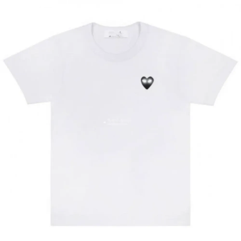 Designer-T-Shirt Marke Play T-Shirt Designer Luxus Comme De Shirt Play Shirt Red Peach Heart Prints Rundhalsausschnitt Eyes And Hearts Print T-Shirt