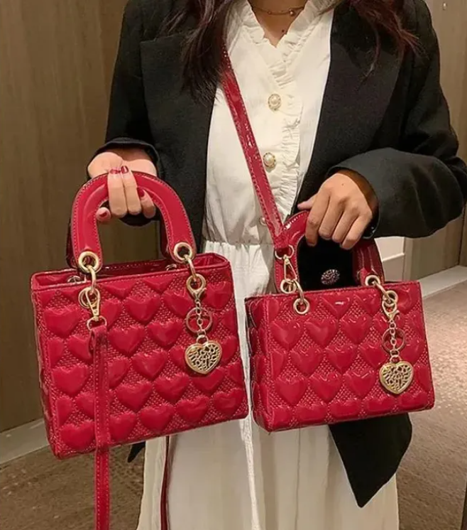 Quilted Heart - Pattern Top - Handle Bag with Metal Charm & Detachable Strap, 2 Sizes, Multi - Color Optional, Elegant for Daily & Party, Fashion Se