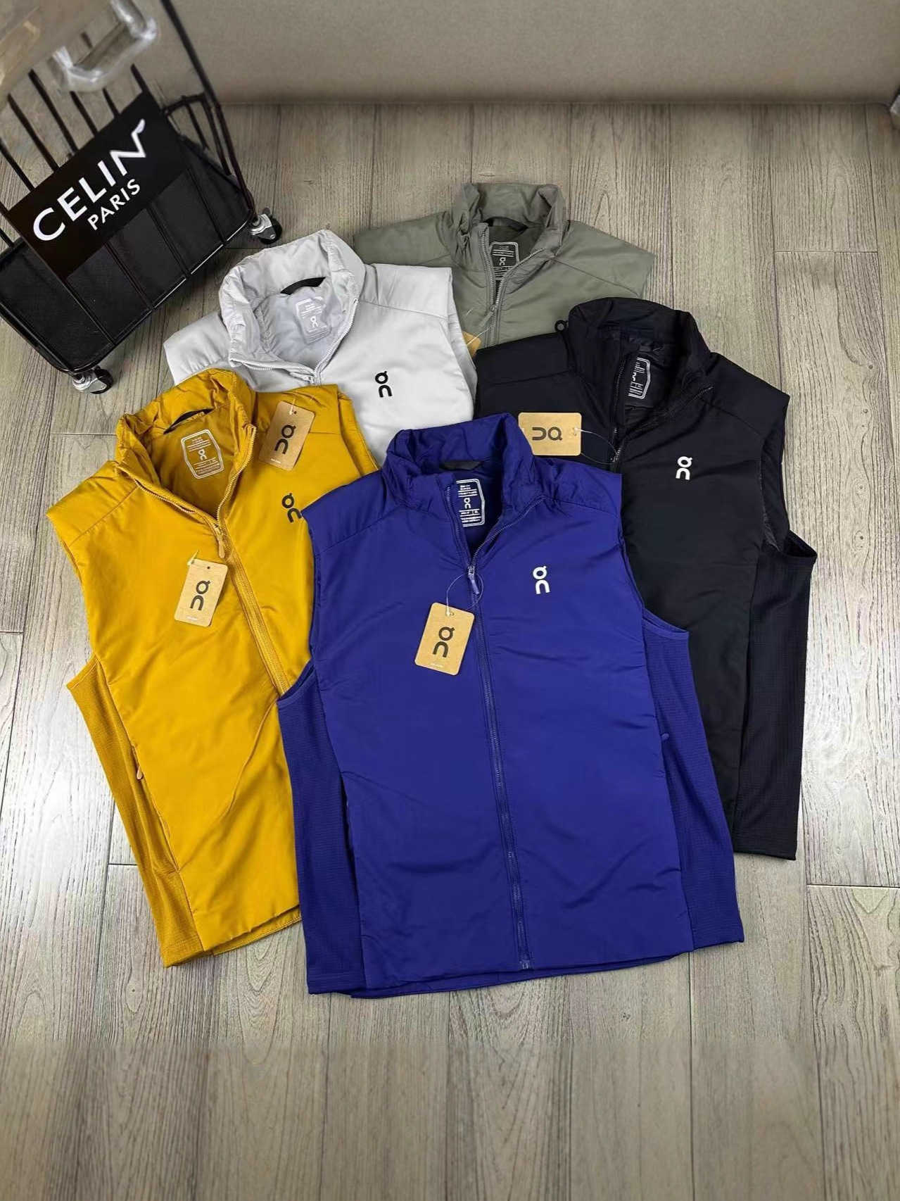 Men's Down Parkas Cotton outdoor sports standing collar loose sleeveless cotton waistcoat vest men's and women's jacket Q260418