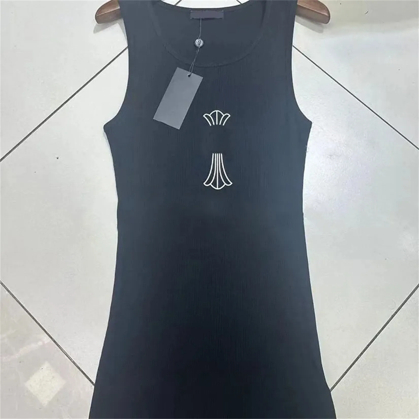 Designer Chrome Womens Tank Top Fashion Chrome tank Sanskrit Print luxury Cross Chrome Dress shirts Embellished Sleeveless Fitted Streetwear hot S s