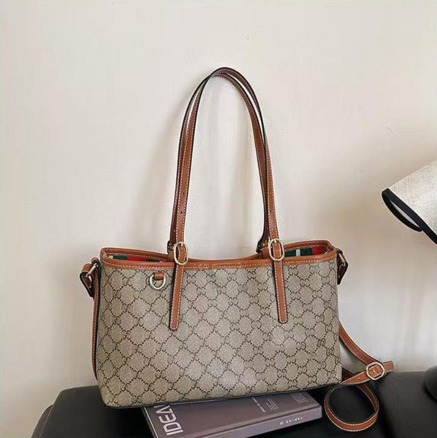 Sacs fourre-tout de créateur à couches Sac à main de style rétro - Sac à bandoulière unique de grande capacité, polyvalent, décontracté, sous les