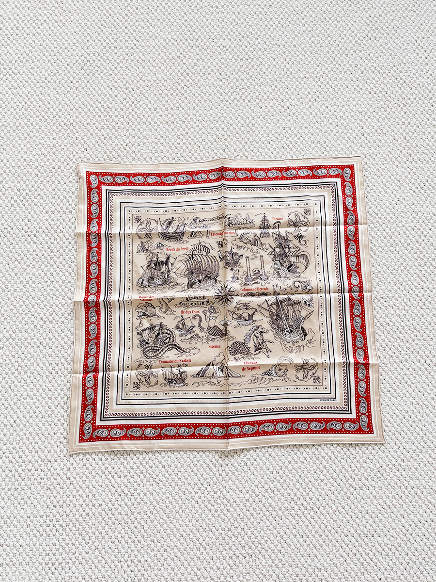 Mulberry Silk Scarf 65CM Women Square Bandanas Hand Rolled Shawls Spring Summer Head Hair Scarves Clothing Accessories Mother Gift