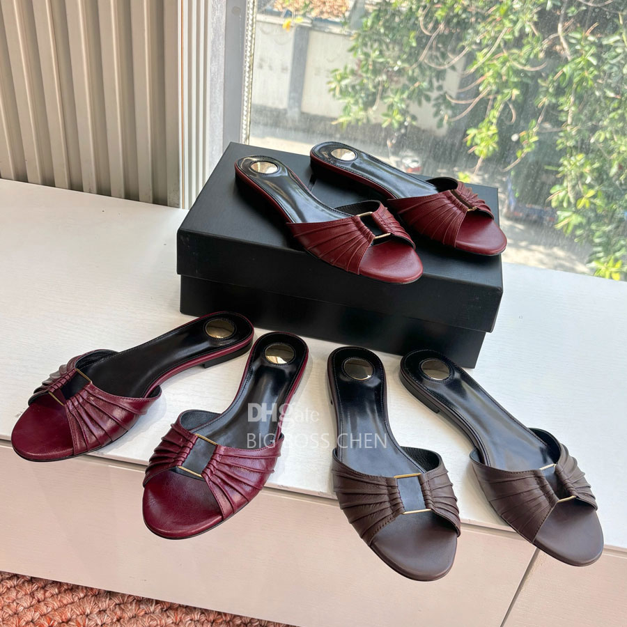 high quality Classic fashion real Leather Metal Letter buttons women's slides slipper Flat sandal Beach shoes ladie Luxury designer slides for