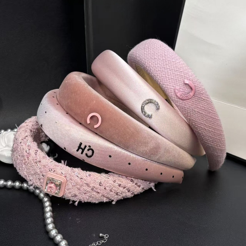 Designer Headband for Woman Y2K Retro Barbiecore Pink Velvet Padded Headband Wide Volume Boosting Hair Band High-Quality Hair Accessory-image-1102483161