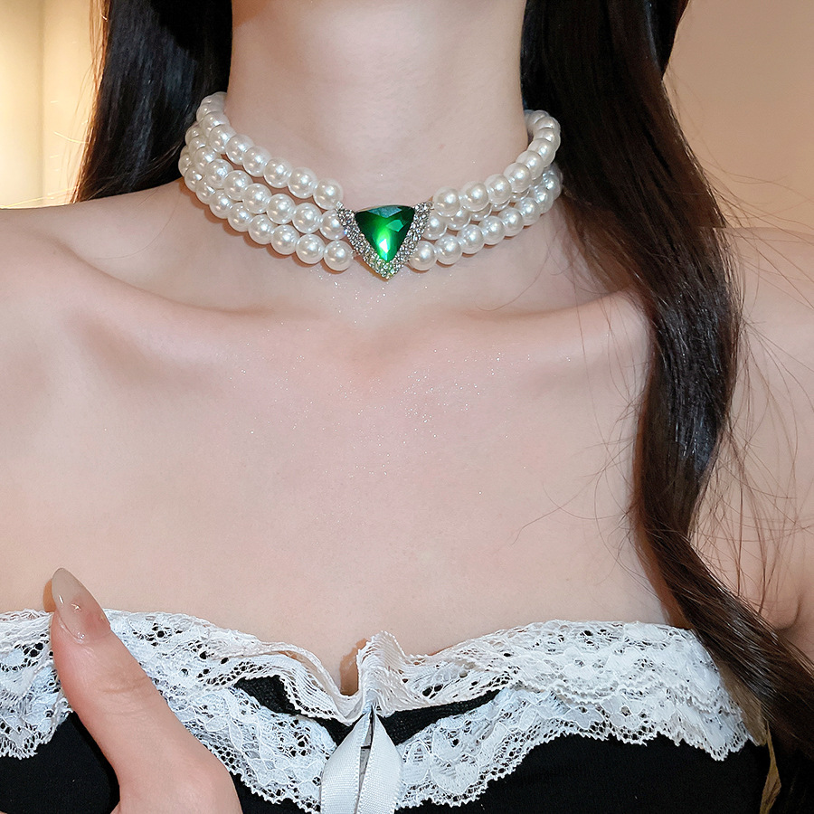 Vintage court-style multi-layer beaded and diamond-studded pearl necklace, unique design, elegant collarbone chain for women-image-1102735748