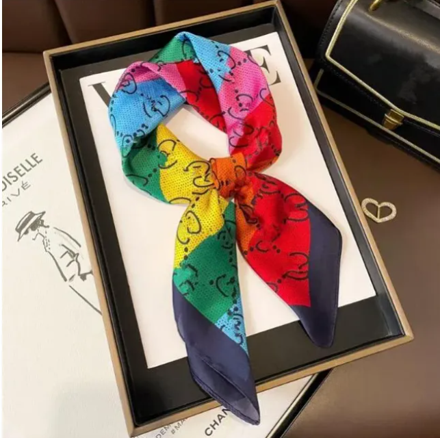 2026style Foulards en soie pour femmes, écharpe luxueuse d'hiver, haut de gamme, classique, motif de lettres, châle de styliste, nouveau cadeau,
