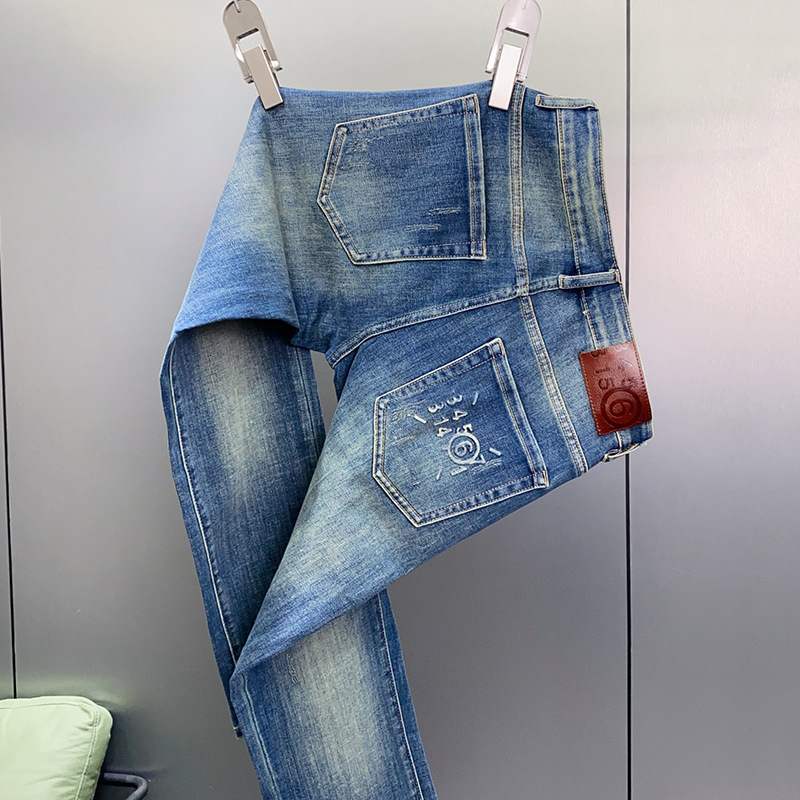 Luxury Mens Highend Jeans Minimalist Retro Designer Loose Straight Leg Business Denim Pants Spring And Summer Casual Versatile Light Blue Ou Z260903