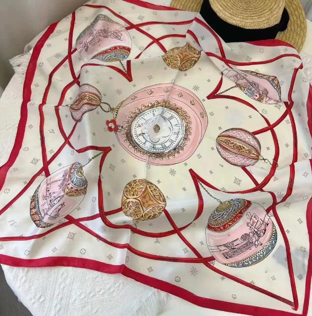 Letters Print Designer Silk Scarf shawl Square Satin Head Wrap Medium Headband Shawl Classic neckerchiefs High quality fashion Accessories 70x70cm