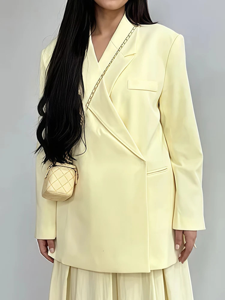 Summer Spring Fashion Elegent Lapel Button Jacket Coat Shorts Party Suit Simple Solid Color commuting Casual Blazer Woman Sets 260420banjia
