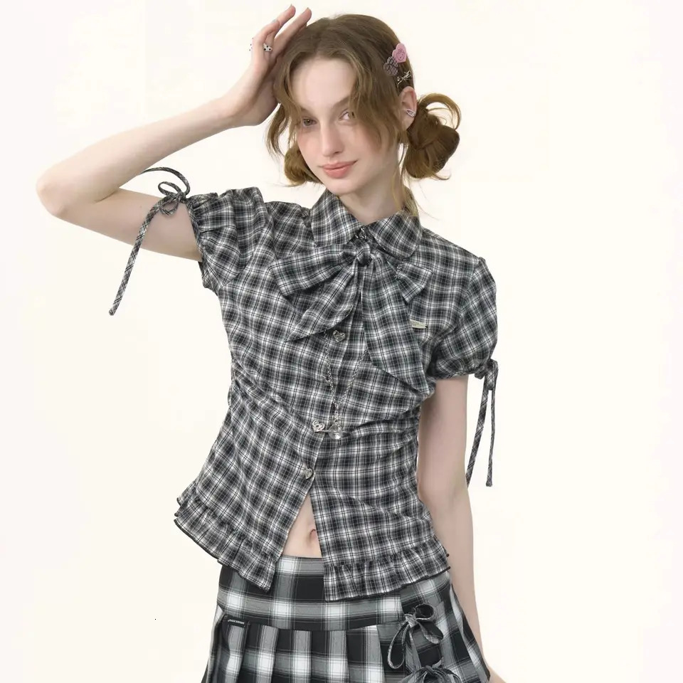 2026 Summer Slim Fashion n Niche Top Korean Style Doll Collar Bow Black White Plaid Short Sleeve Shirt Women Aesthetic 260422BJ