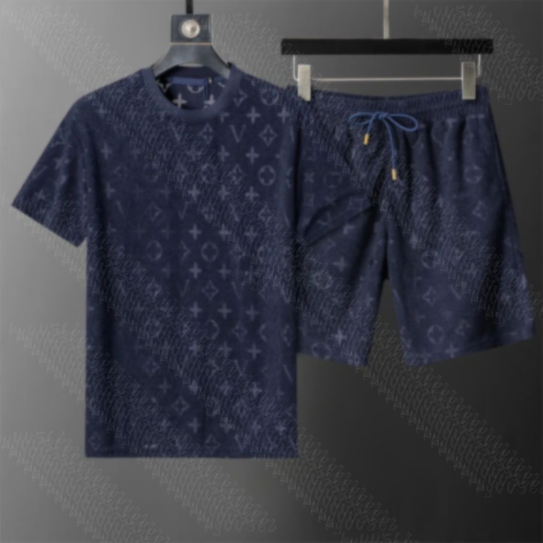 Luxury Designer Mens Tracksuit Summer Fashion Male Sets Letters Print Short Sleeve Tees Suit High end Quality 15 Color T Shirts Tops and Shorts 2 Pi