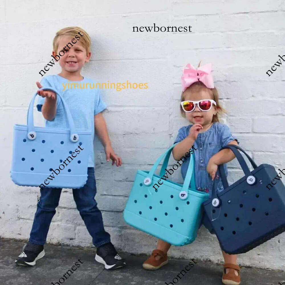 Childr Beach Bogg kids lunch EVA Waterproof Cute Summer Storage Baskets Fashion Kid Outdoor Picnic Small Solid Color Eva Bag z2