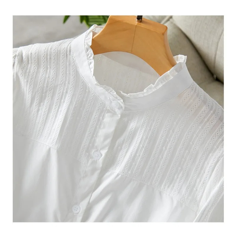 French Retro White Blouse Floral Jacquard Notch Collar Oversized Shirt for Women Korean Style Breathable Plus Size Top 260423banjia