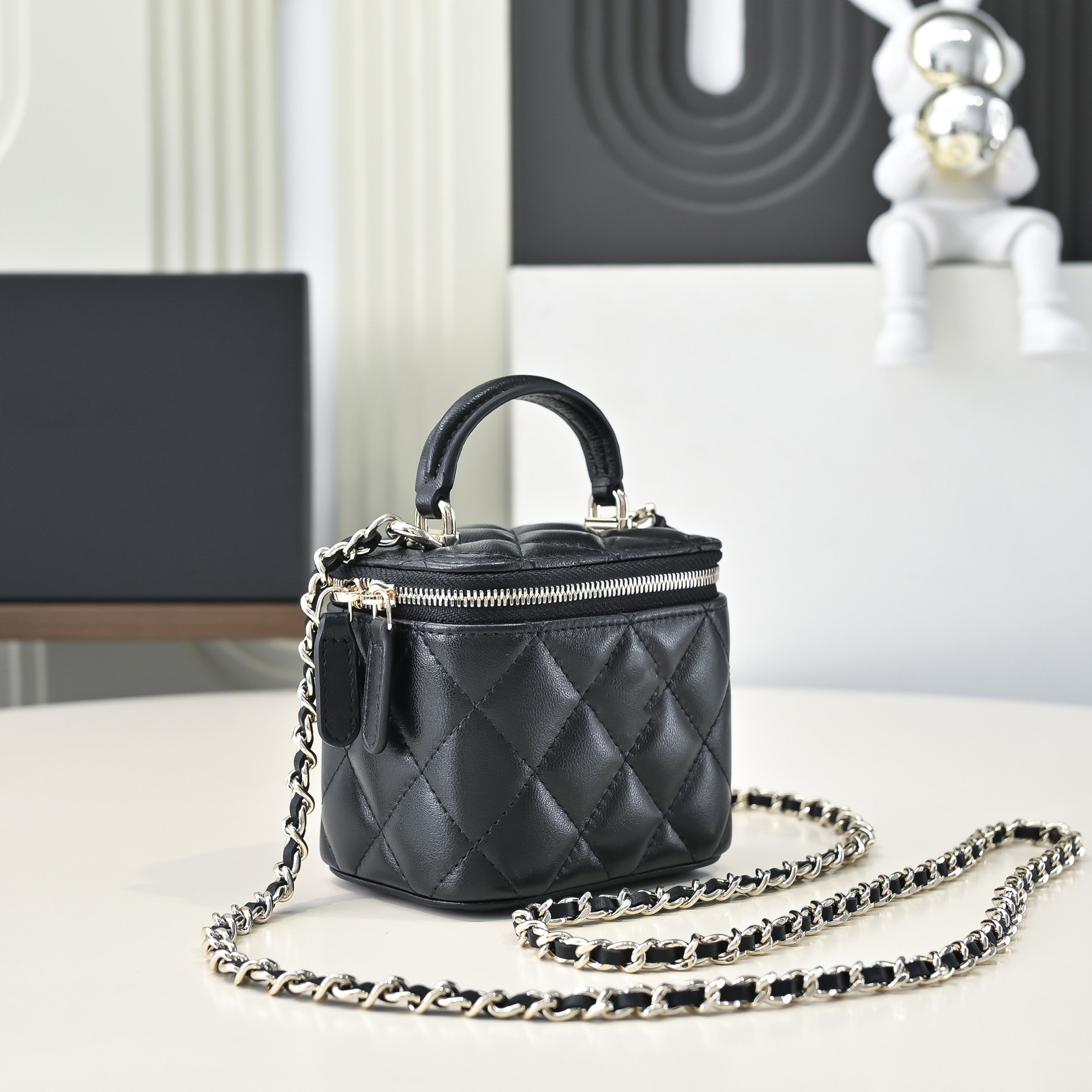 10A Top quality Designer Men's and Women's Mini Canvas Makeup Bag Travel Toiletries Women's Luxury Handbag Makeup Bag Classic Black a