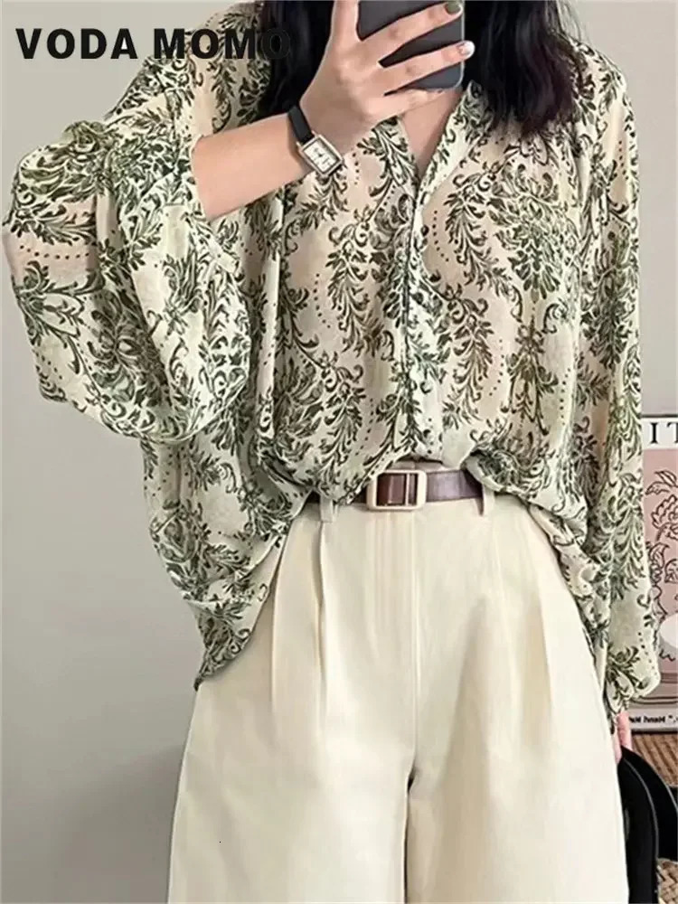2023 Summer V Neck Lantern Sleeve Loose Blouses Shirts Tops Vintage Boho Floral Print Chiffon Shirts Womens Sunscreen Shirt 260423banjia