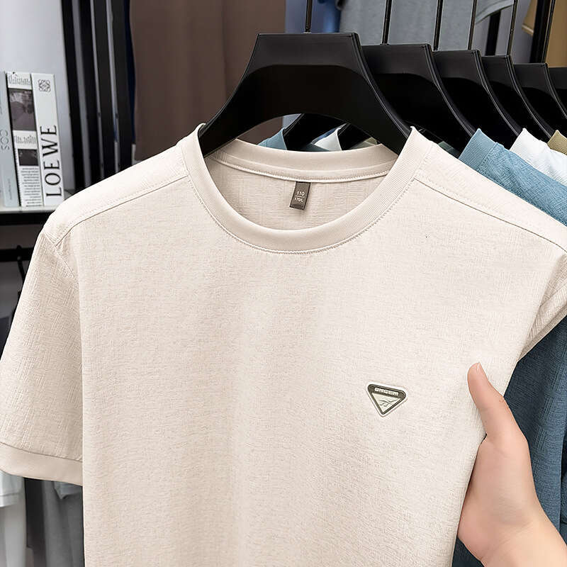 P Shirt Luxury Brand Designer Clothes 2026 Summer Round Neck Inverted Triangle Pattern Shirt Men Breathable Pradlys Short Sleeve Top Casual Versatil