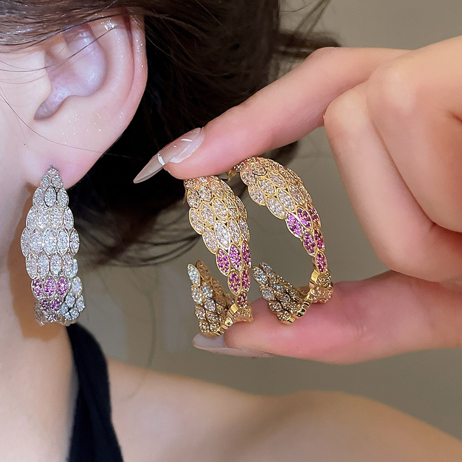 European and American fashion full-diamond niche high-end micro-inlaid zirconia earrings, retro trendy light luxury style silver needle earrings-image-1103653059
